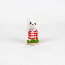 Load image into Gallery viewer, Fluffy - Chihuahua brooch pin with stand
