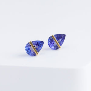 Band pear tanzanite studs