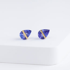 Band pear tanzanite studs