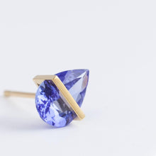 Load image into Gallery viewer, Band pear tanzanite studs
