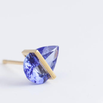 Band pear tanzanite studs