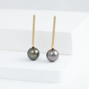 Dent black pearl long earrings