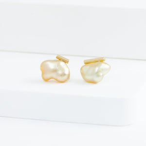 Medium baroque gold pearl earrings