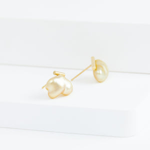 Medium baroque gold pearl earrings