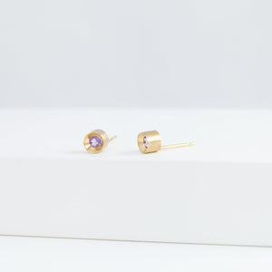 Spot amethyst studs