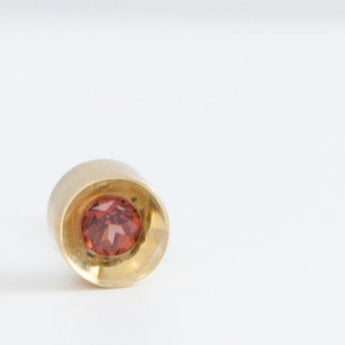 Spot small garnet studs