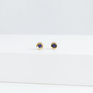 Spot small sapphire studs