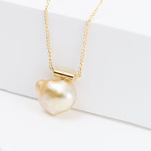 Load image into Gallery viewer, Medium gold baroque pearl necklace
