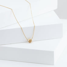 Load image into Gallery viewer, Spot citrine necklace
