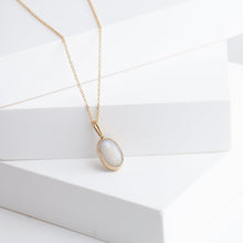 Load image into Gallery viewer, Gallery opal necklace
