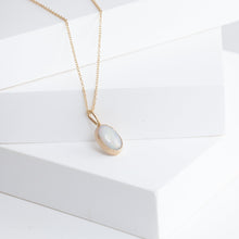 Load image into Gallery viewer, Gallery opal necklace
