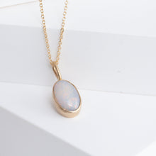 Load image into Gallery viewer, Gallery opal necklace
