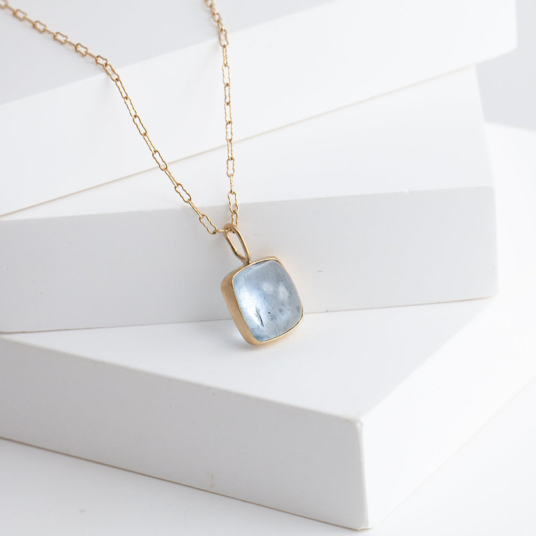 Gallery rectangle moss aquamarine necklace