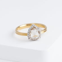 Load image into Gallery viewer, Tulle antique champagne diamond ring
