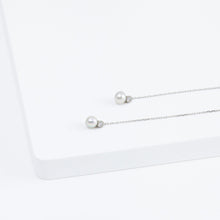 Load image into Gallery viewer, Baby Akoya pearl single pearl diamond drop platinum earrings
