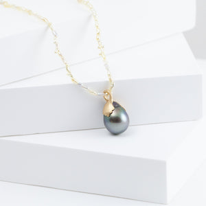 Platy black south sea pearl pendant