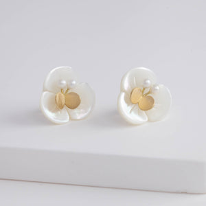 Plum flower pearl butterfly earrings