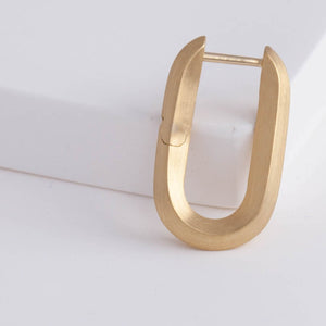 Shape oval earring