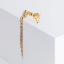 Load image into Gallery viewer, Horse through gold plated silver earring - Kolekto 
