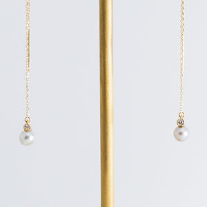 Baby Akoya pearl single pearl diamond drop earrings - Kolekto 