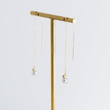 Load image into Gallery viewer, Baby Akoya pearl single pearl diamond drop earrings - Kolekto 
