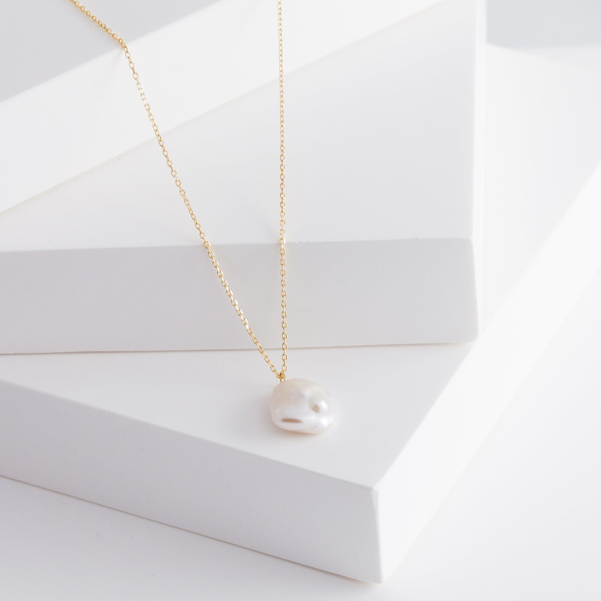 14kt Gold Pearl and Diamond Dot Necklace– MATEO