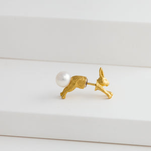 Bunny through earring - Kolekto 