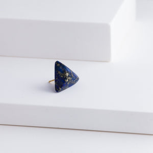 Rough stone lapis lazuli stud - Kolekto 